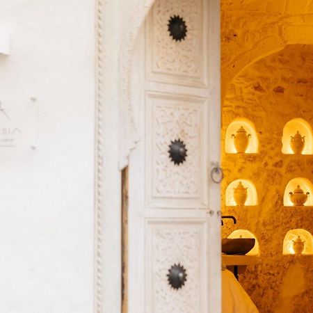 Bed and Breakfast Alesia Luxury Cave Ostuni Exterior foto