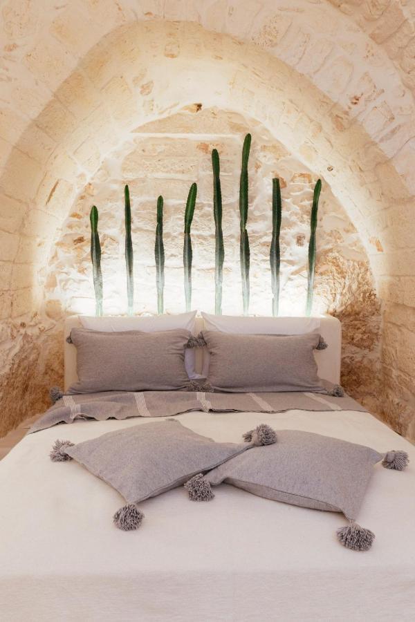 Bed and Breakfast Alesia Luxury Cave Ostuni Exterior foto