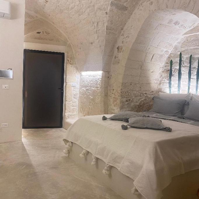 Bed and Breakfast Alesia Luxury Cave Ostuni Exterior foto